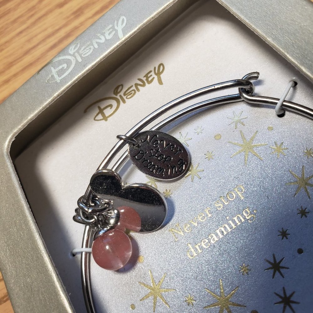 NWT Disney Mickey Mouse Never Stop Dreaming Bangle